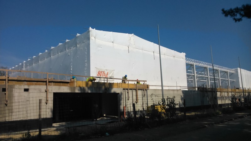 bazen-svetice-folija-sa-istocne-strane